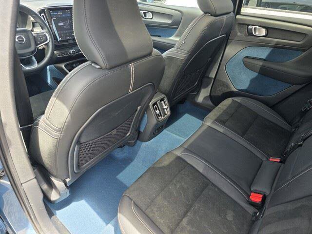 Used 2022 Volvo C40 P8 Recharge Ultimate image 16