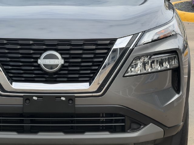 Used 2022 Nissan Rogue SV w/ SV Premium Package AWD/4WD image 4