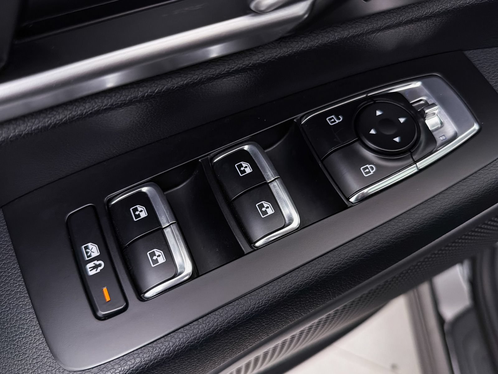 Certified 2024 Kia Telluride S w/ S Sunroof Package FWD image 14