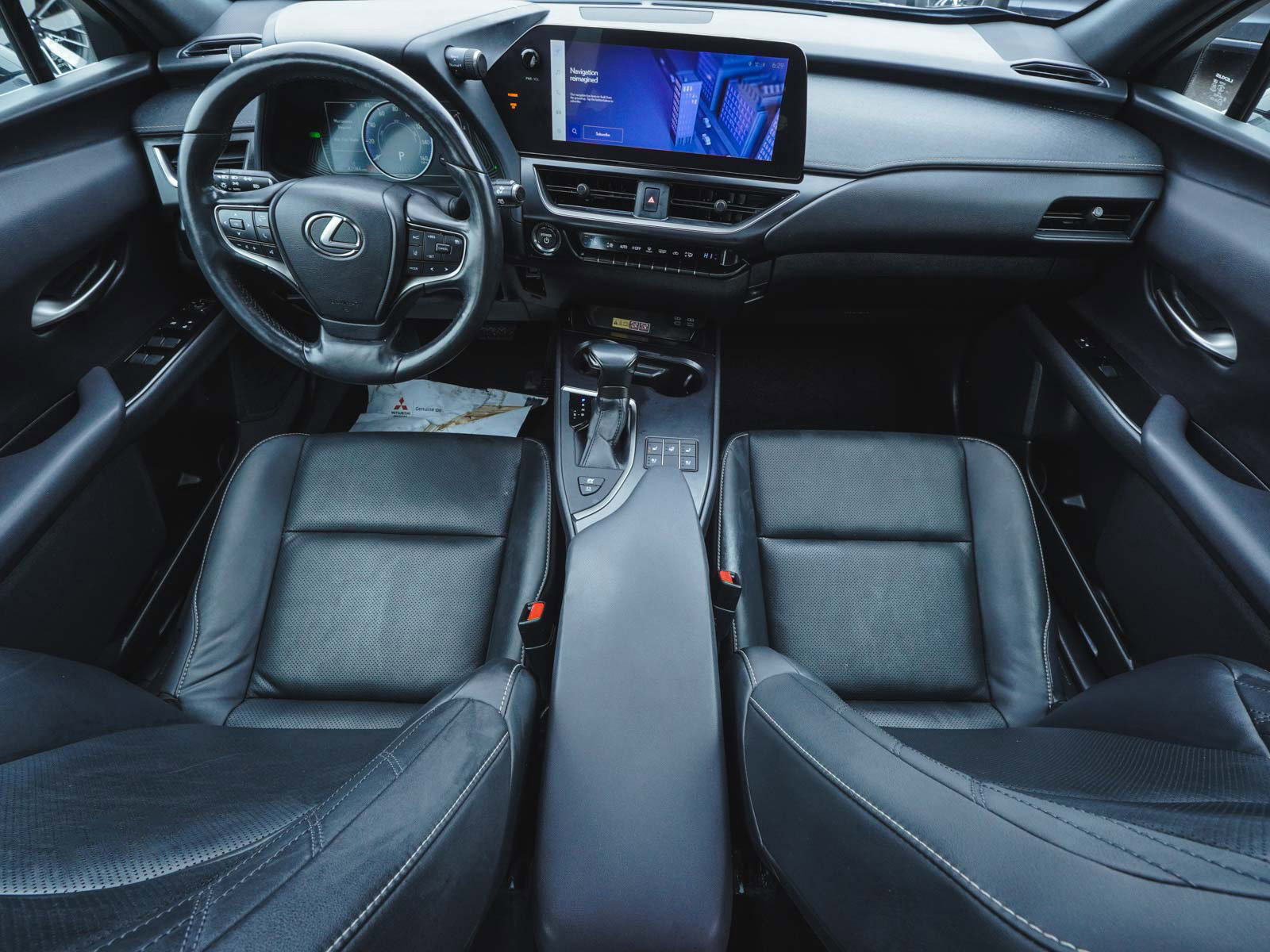 Used 2023 Lexus UX 250h AWD w/ Premium Package image 38