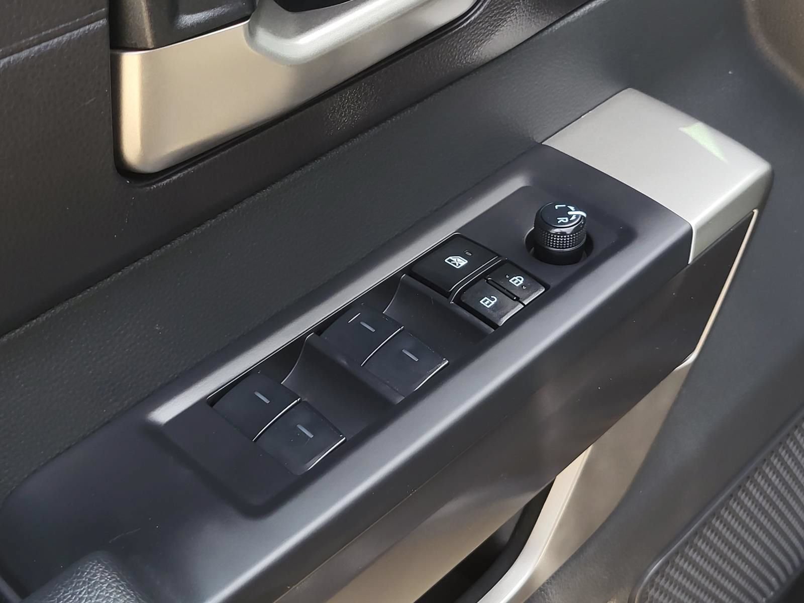 Used 2024 Toyota Tundra SR5 AWD/4WD image 18