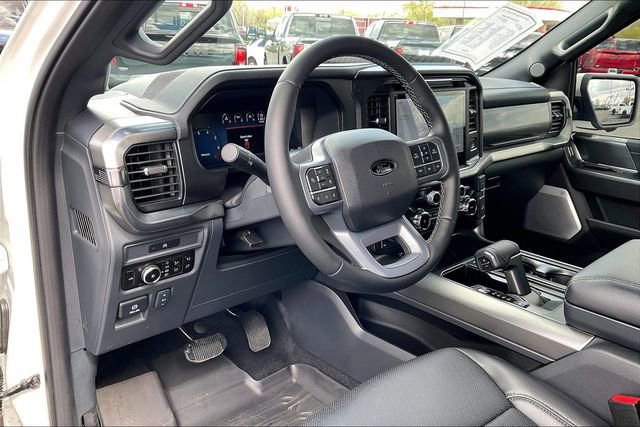 Used 2025 Ford F150 Lariat w/ Equipment Group 502A High image 13