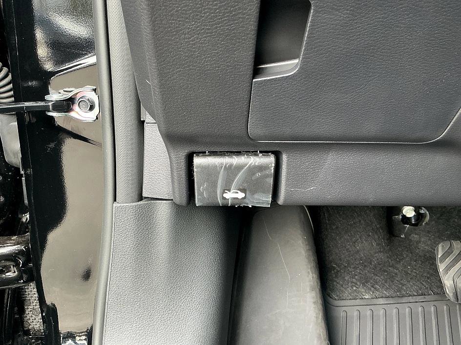 New 2025 Nissan Kicks SR image 14