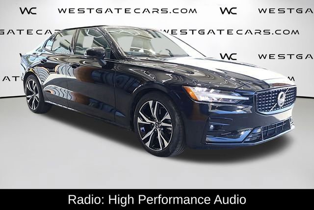 Used 2024 Volvo S60 B5 Plus image 2
