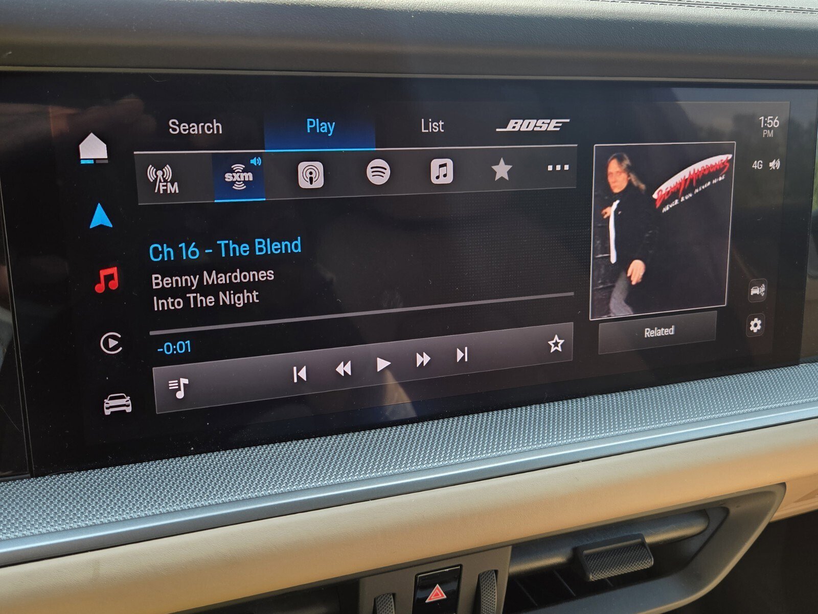 Used 2025 Porsche Cayenne Coupe image 20