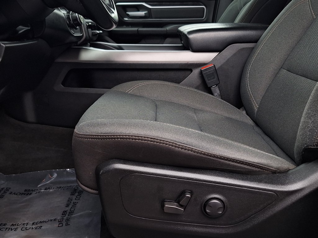 Used 2022 RAM 1500 Big Horn AWD/4WD image 11