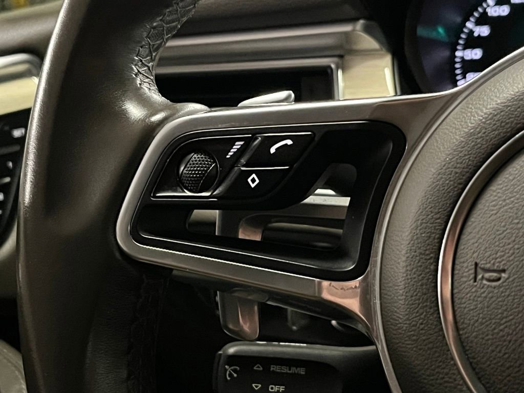 Used 2017 Porsche Macan S image 26