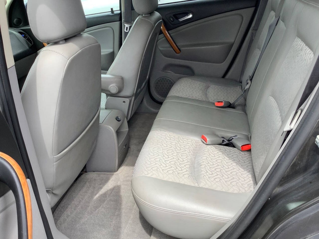 Used 2006 Saturn Vue AWD V6 w/ Sun & Sound Pkg image 27