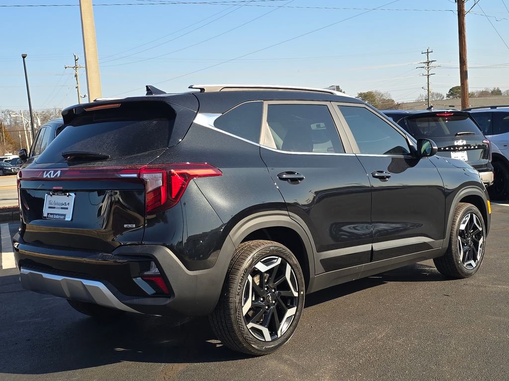 New 2026 Kia Seltos SX w/ SX Sunroof Package image 3
