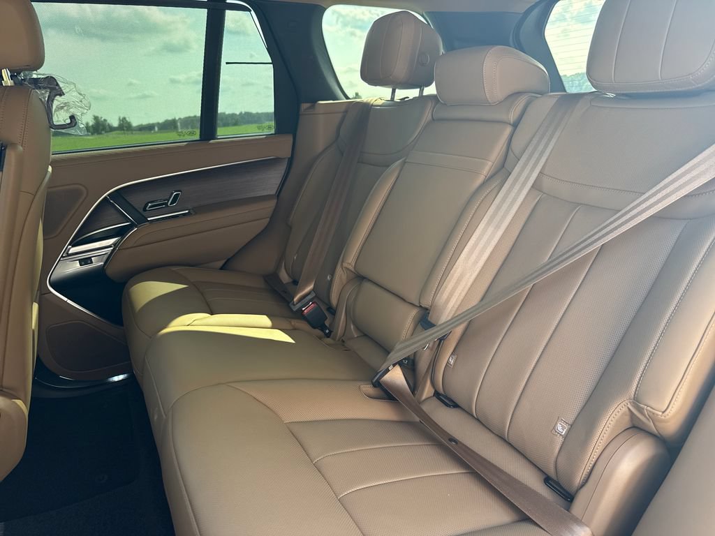 New 2026 Land Rover Range Rover SE AWD/4WD image 13