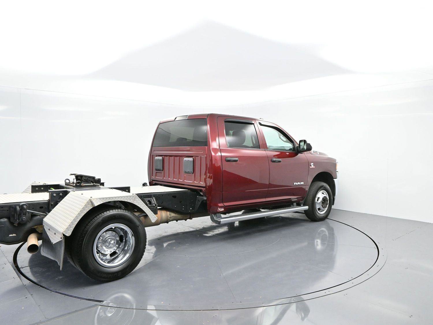 Used 2019 RAM 3500 Tradesman w/ Chrome Appearance Group image 7