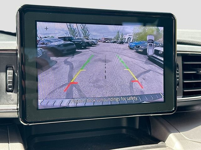 Used 2022 Ford Explorer XLT w/ Equipment Group 202A AWD/4WD image 15