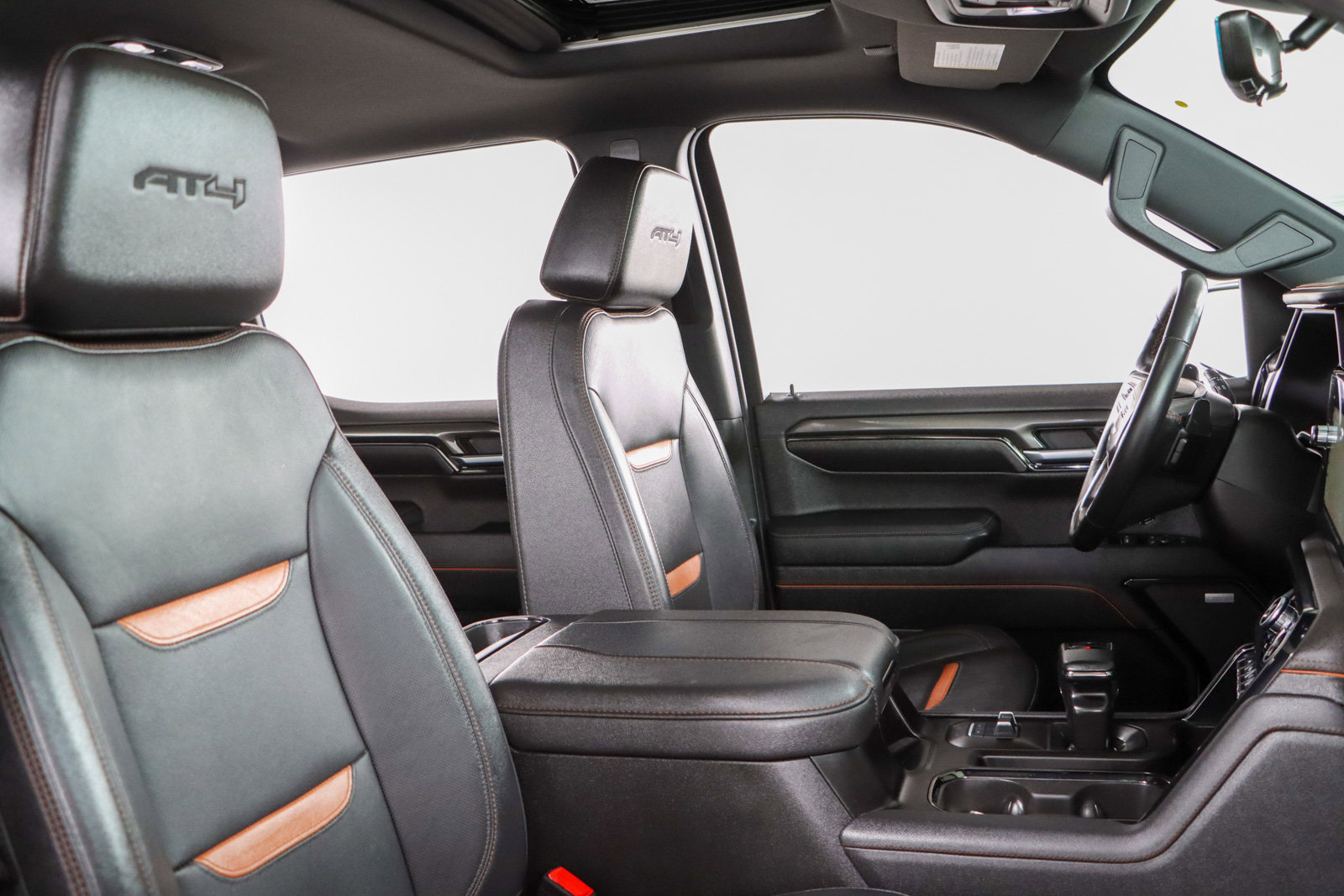 Used 2023 GMC Sierra 1500 AT4 w/ Technology Package image 30