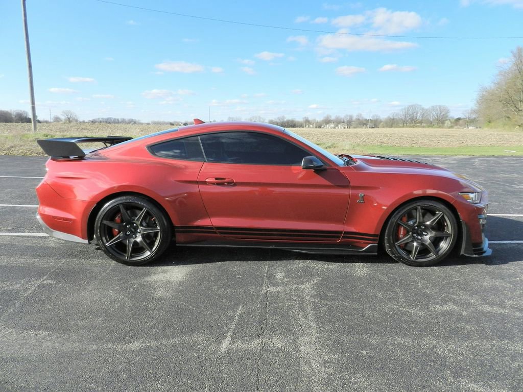Used 2022 Ford Mustang Shelby GT500 w/ Carbon Fiber Track Pack image 10