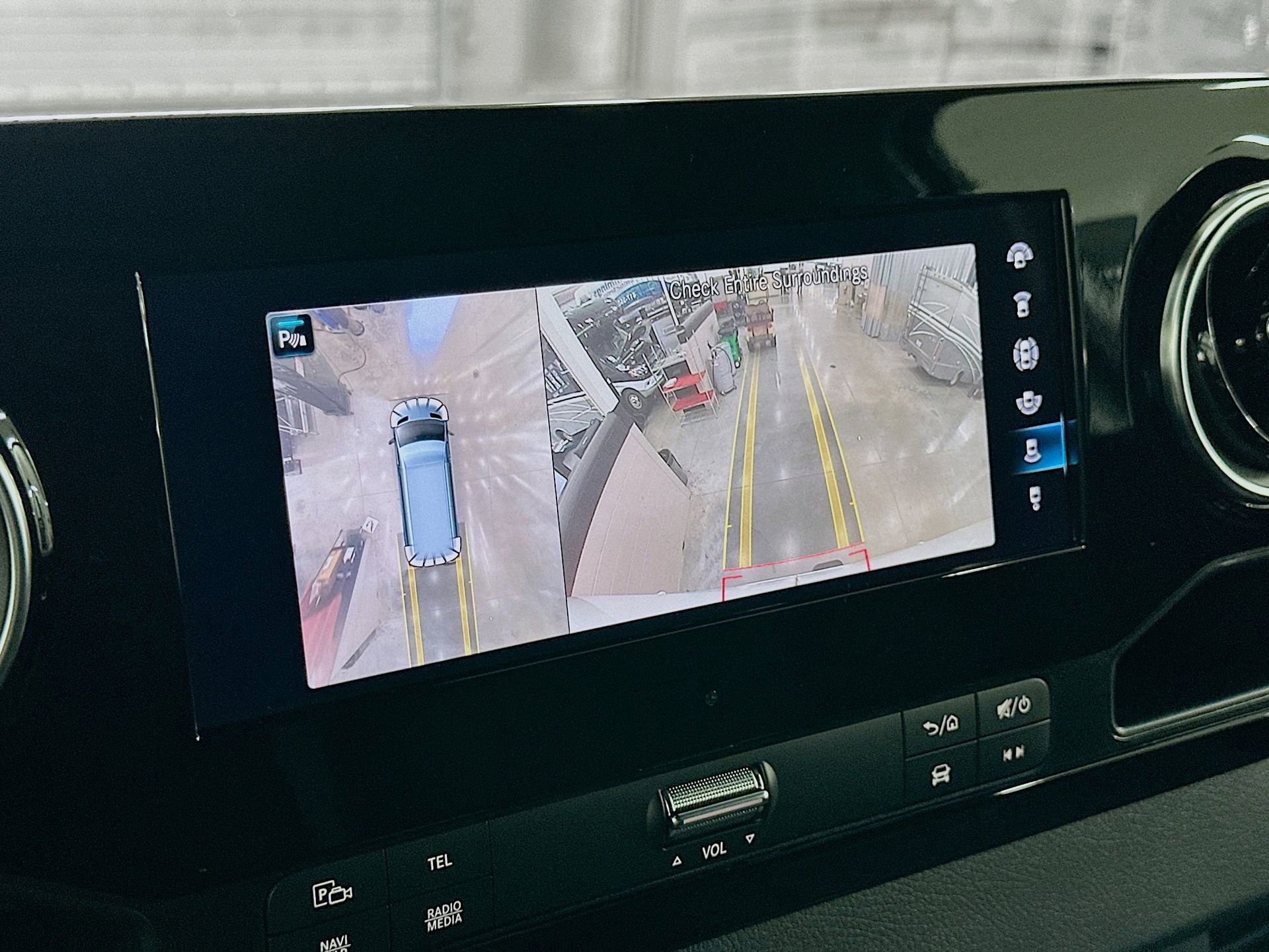 Used 2023 Mercedes-Benz Sprinter 2500 image 13
