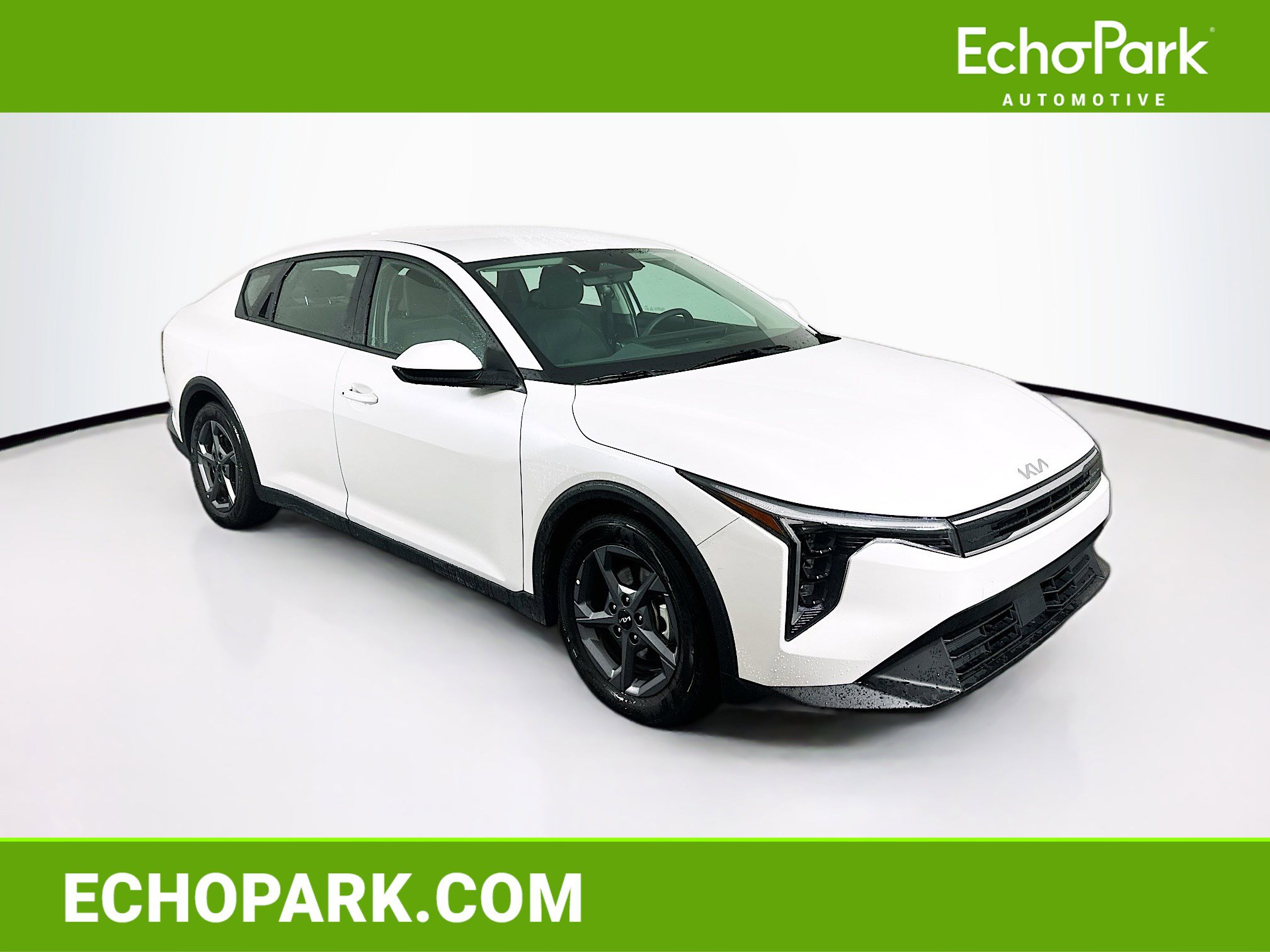 Used 2025 Kia K4 LXS image 1