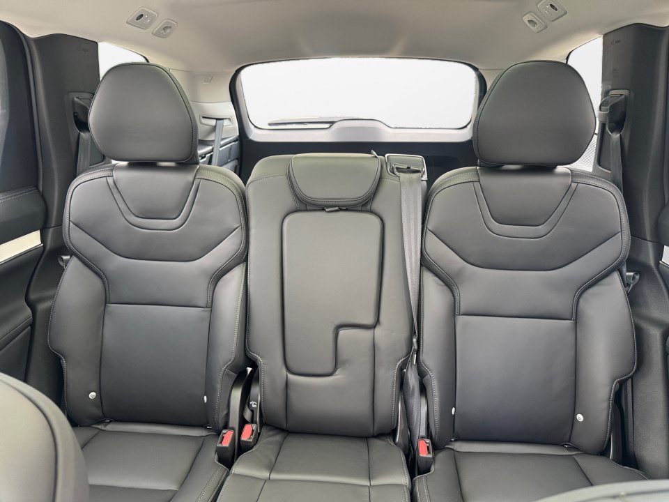 New 2026 Volvo EX90 Ultra AWD/4WD image 12