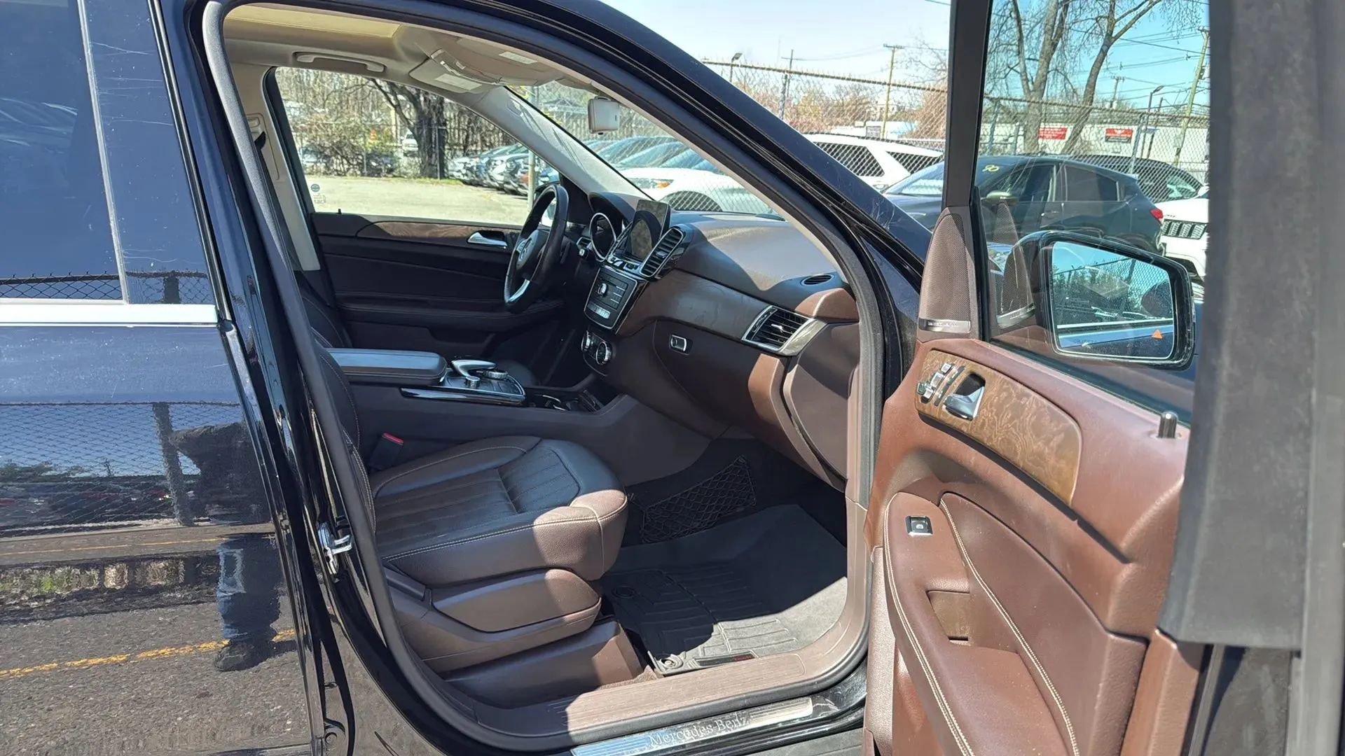 Used 2018 Mercedes-Benz GLE 350 4MATIC image 24