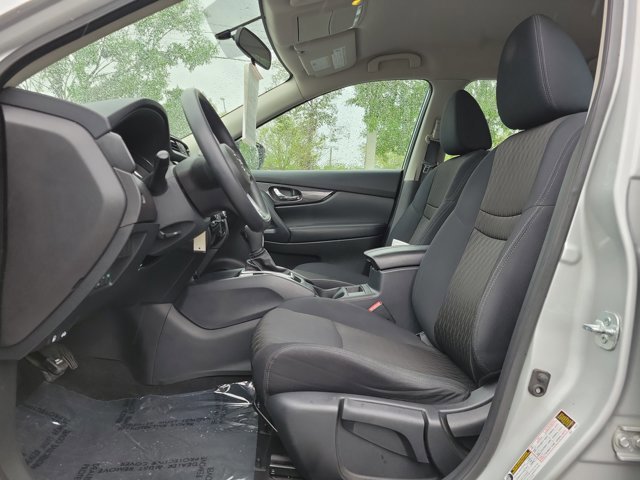 Used 2017 Nissan Rogue S image 21