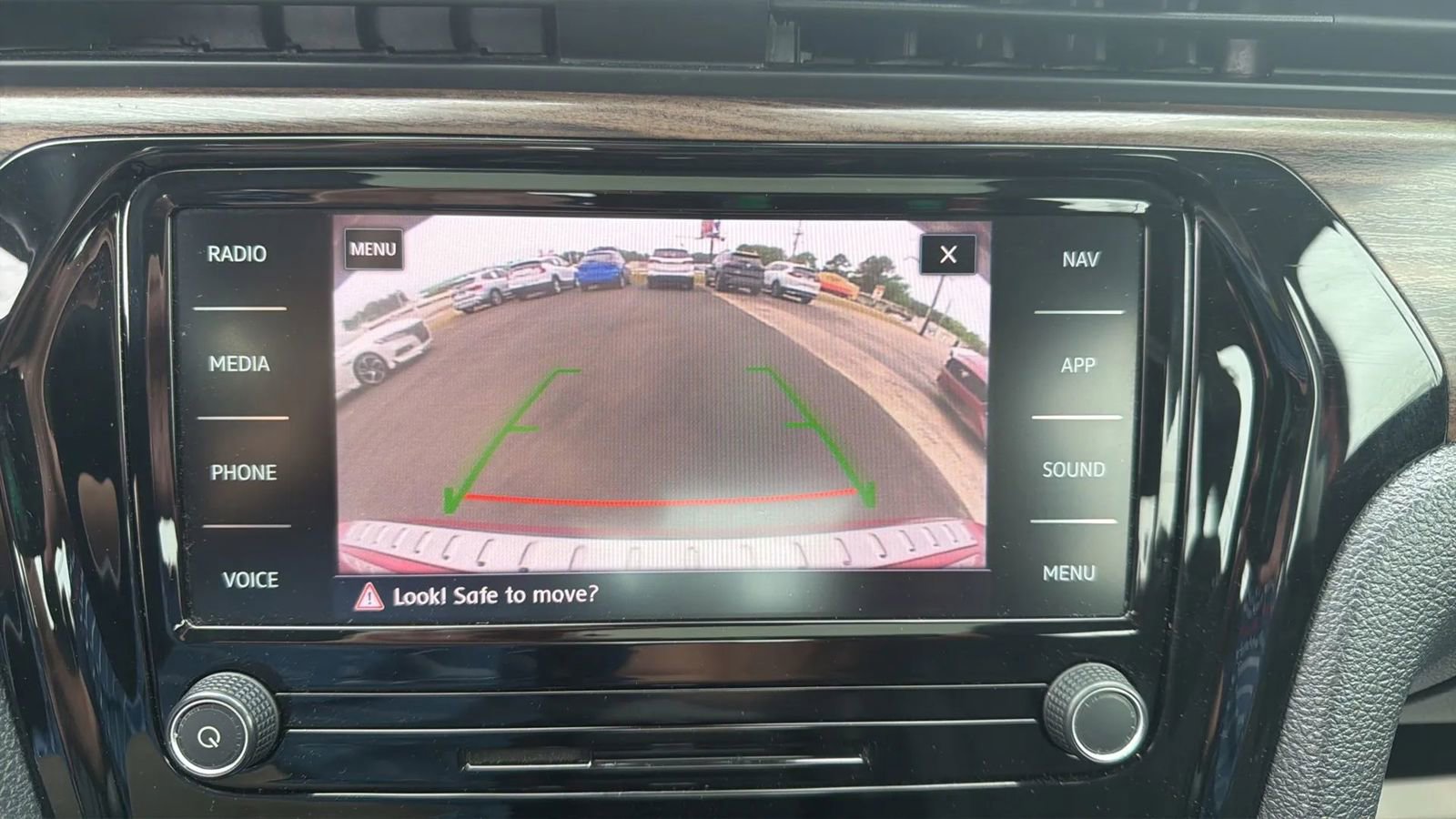 Used 2022 Volkswagen Passat 2.0T FWD image 20