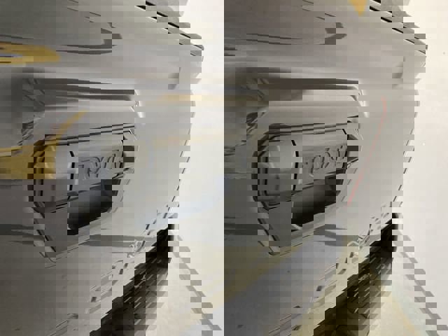 Used 2025 Toyota Tacoma SR5 AWD/4WD image 18