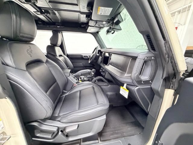 Used 2025 Ford Bronco Badlands w/ Sasquatch Package AWD/4WD image 28