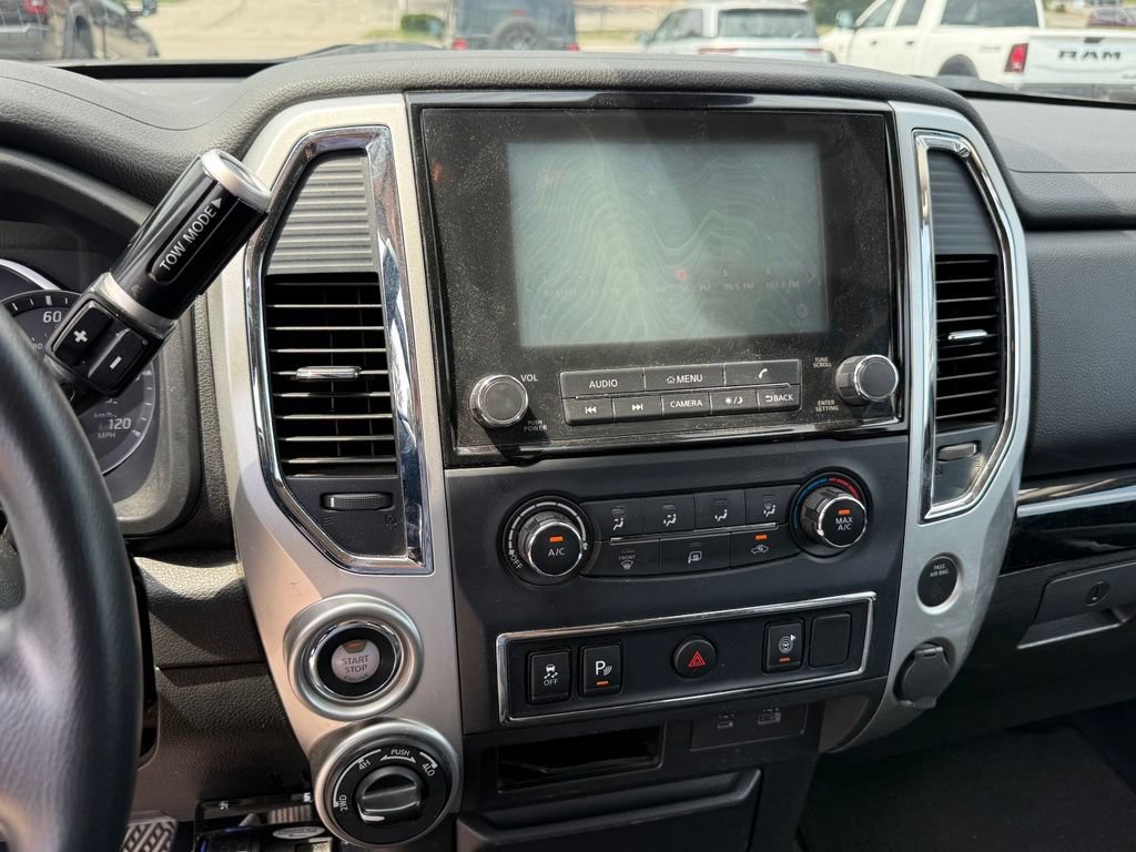 Used 2020 Nissan Titan SV AWD/4WD image 19