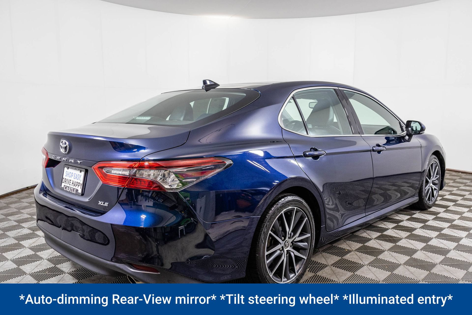Used 2021 Toyota Camry XLE FWD image 15