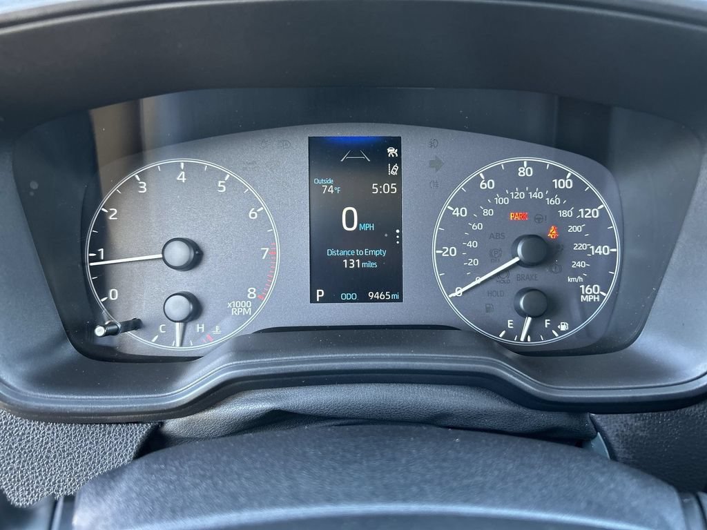 Used 2025 Toyota Corolla LE w/ Convenience Package FWD image 11