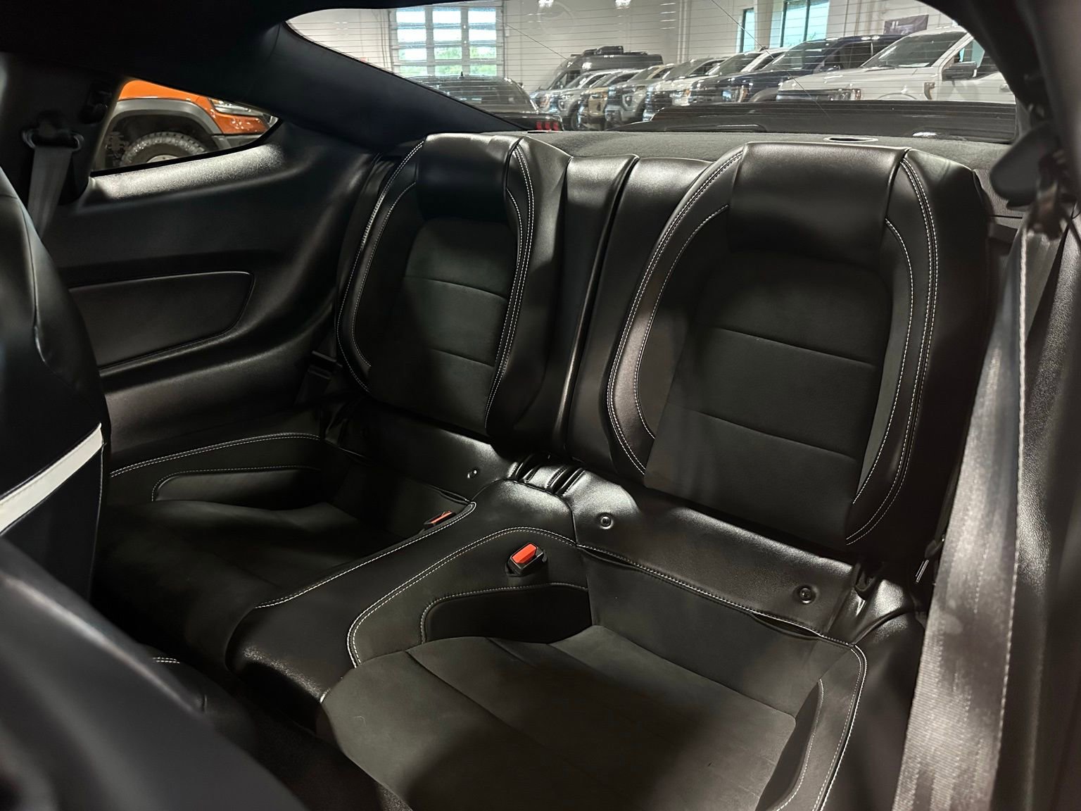 Used 2021 Ford Mustang Shelby GT500 w/ Technology Package RWD image 16