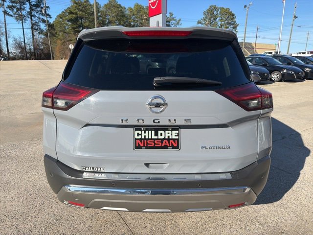 Used 2021 Nissan Rogue Platinum image 7