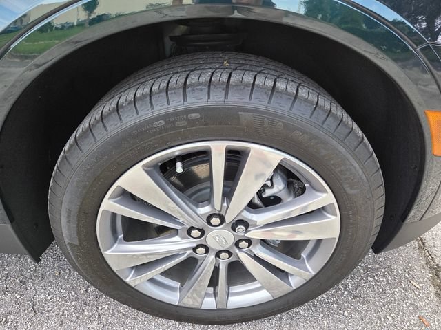 Used 2025 Cadillac XT5 Premium Luxury w/ LPO, Floor Liner Package FWD image 10