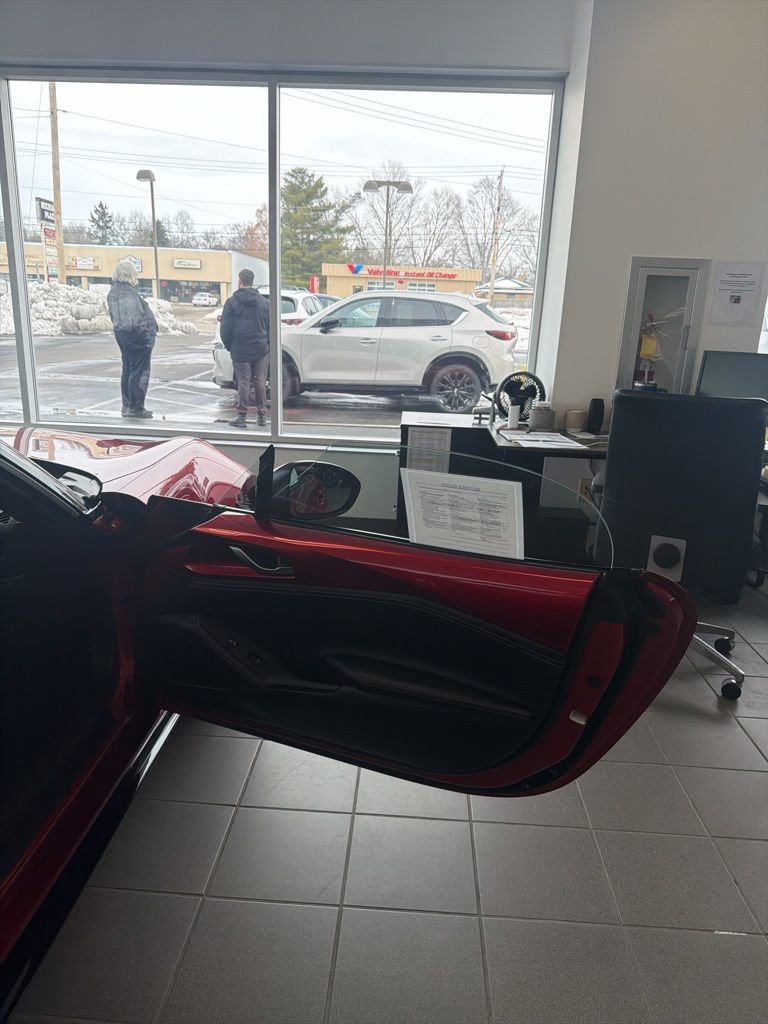 Certified 2025 MAZDA MX-5 Miata Club w/ Brembo/BBS Recaro Package RWD image 22