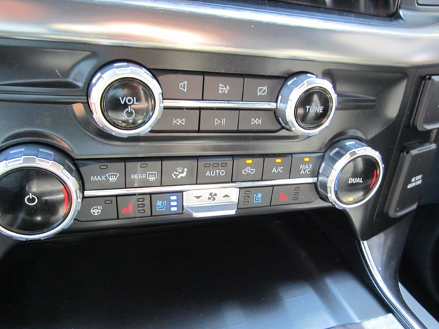 Used 2022 Ford F150 Lariat w/ Equipment Group 502A High AWD/4WD image 24