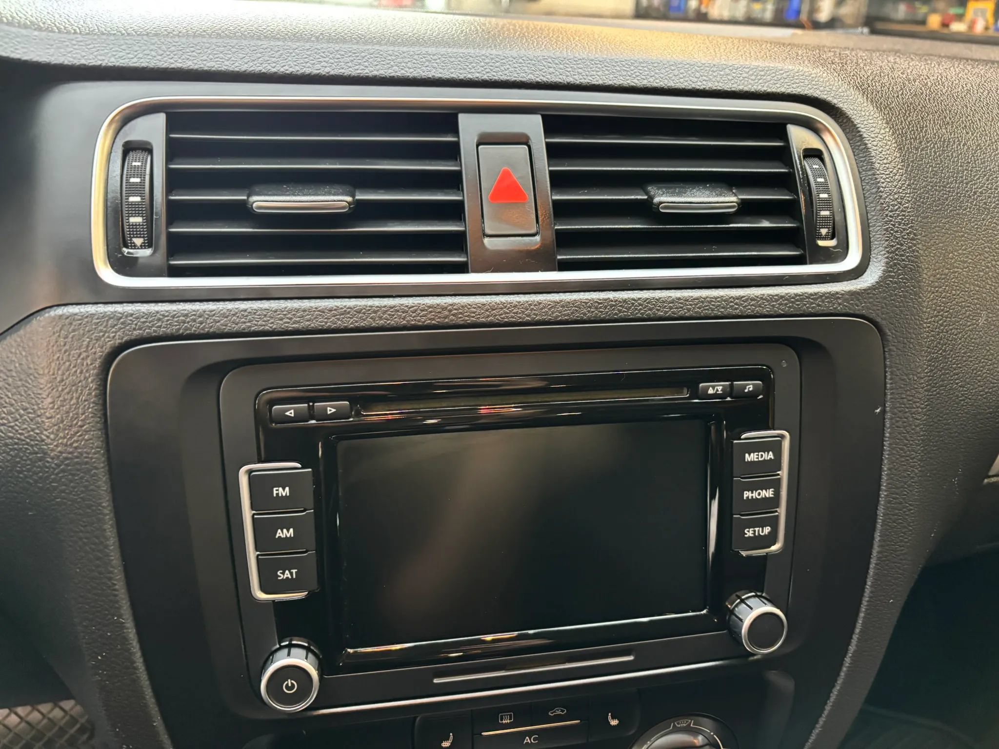 Used 2012 Volkswagen Jetta TDI FWD image 19
