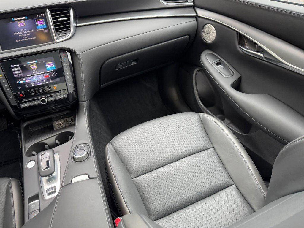 Used 2025 INFINITI QX50 Luxe image 16