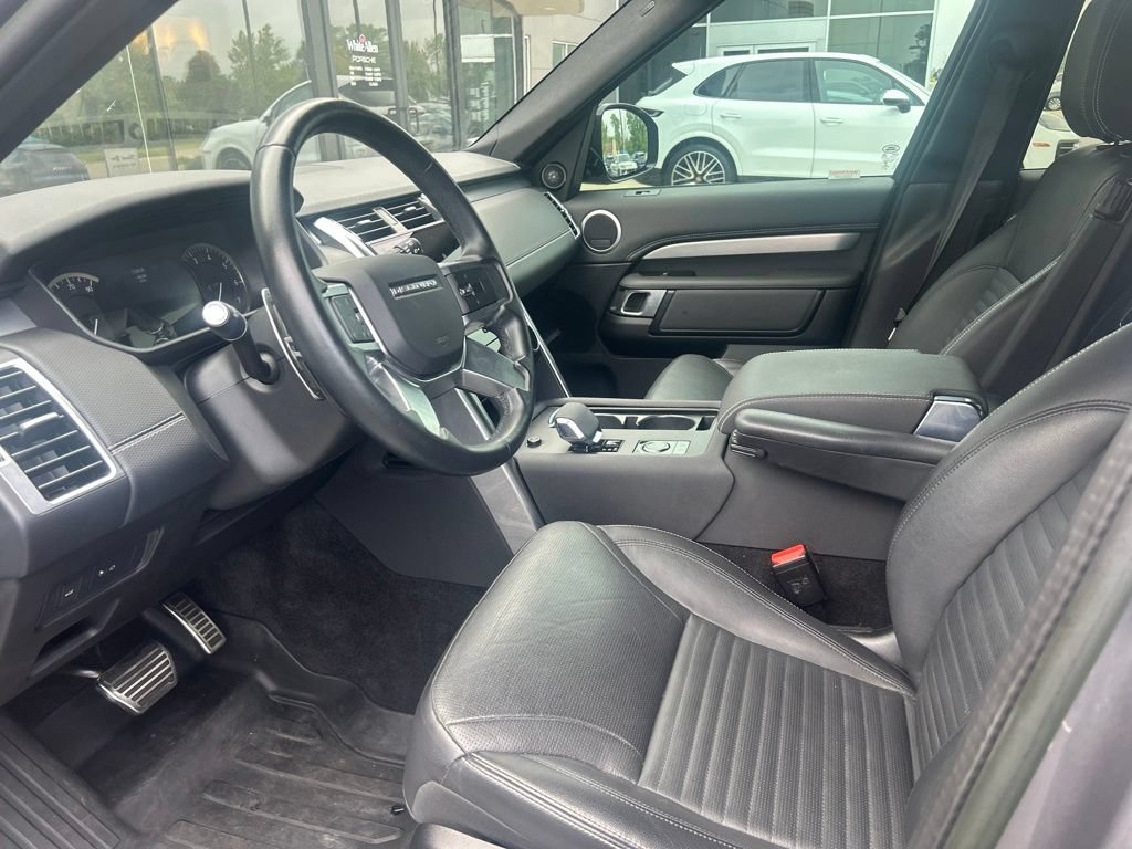 Used 2023 Land Rover Discovery S R-Dynamic AWD/4WD image 13