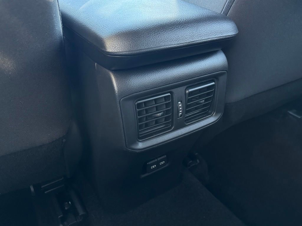 Used 2024 Toyota RAV4 XLE image 21