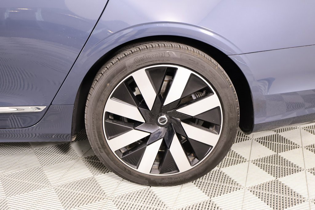 Used 2024 Volvo S90 T8 Ultimate w/ Lounge Package image 19