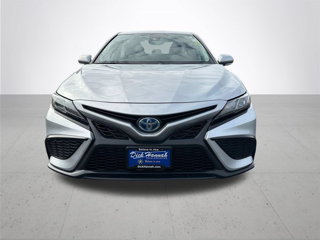 Used 2023 Toyota Camry SE FWD image 3