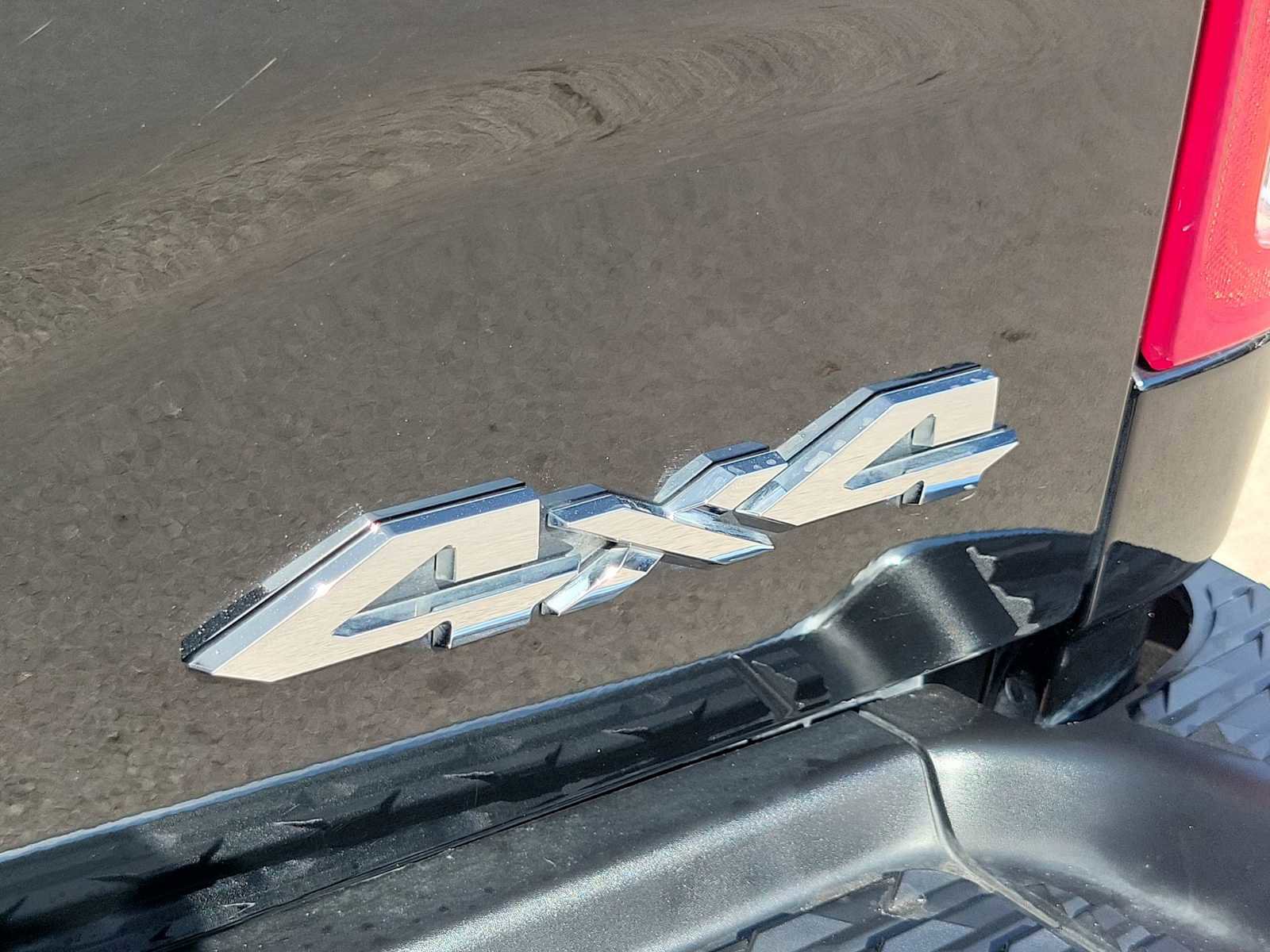 Used 2024 RAM 2500 Tradesman w/ Chrome Appearance Group image 7