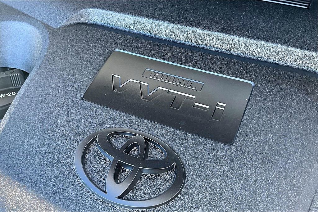 Used 2016 Toyota RAV4 Limited image 30