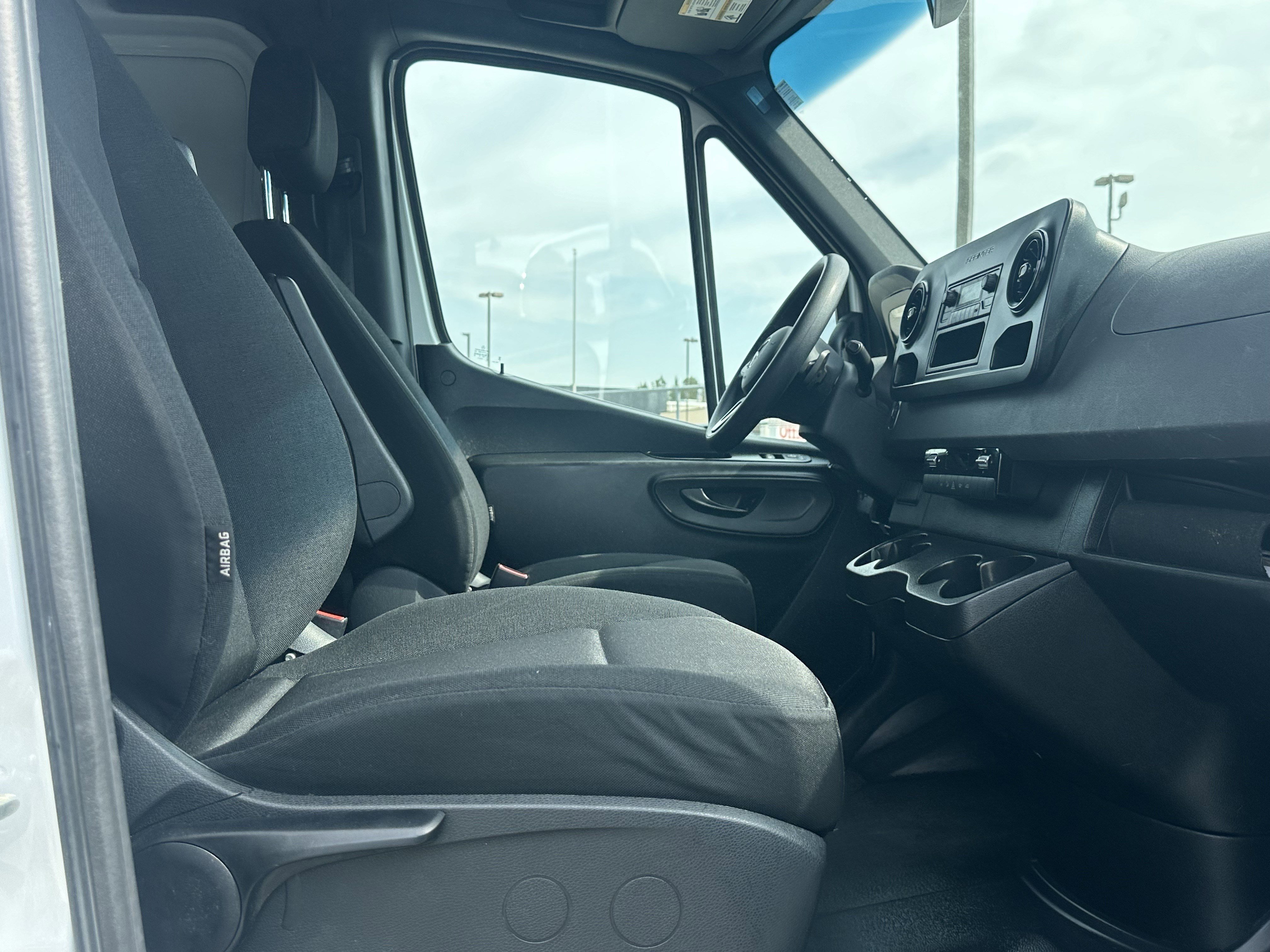 Used 2023 Mercedes-Benz Sprinter 2500 image 16