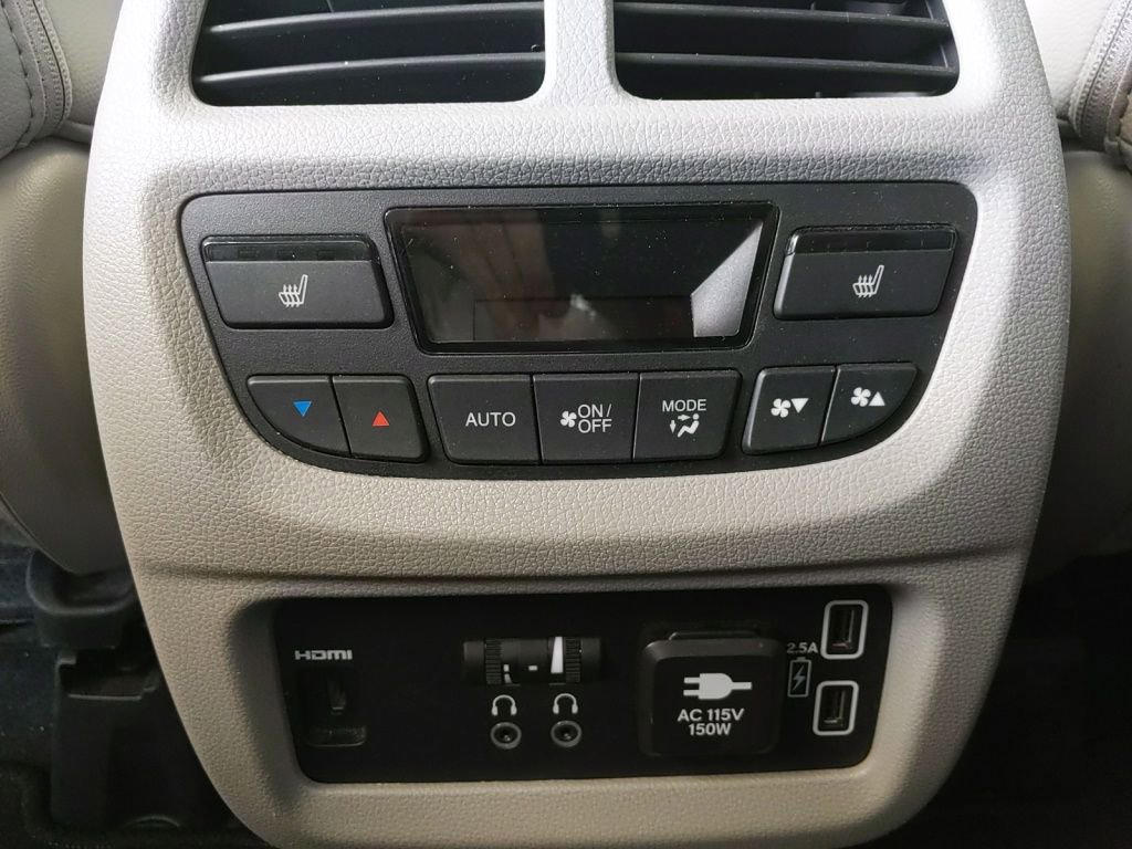 Used 2021 Honda Pilot Touring image 19