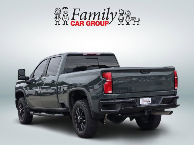 Used 2025 Chevrolet Silverado 2500 LT w/ Trail Boss Package AWD/4WD image 3