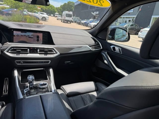 Used 2022 BMW X6 M50i w/ Premium Package AWD/4WD image 43