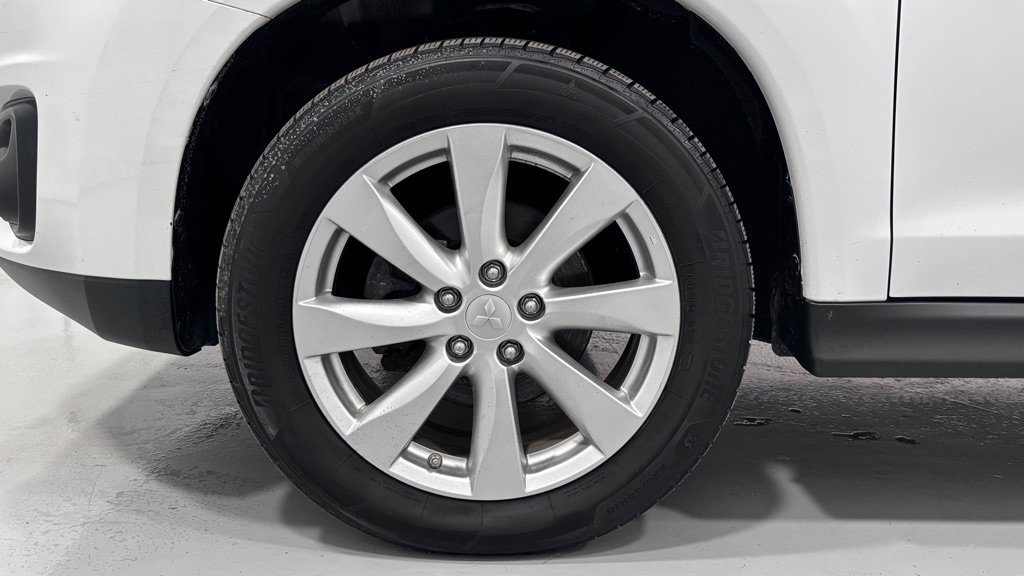 Used 2014 Mitsubishi Outlander Sport ES FWD image 30