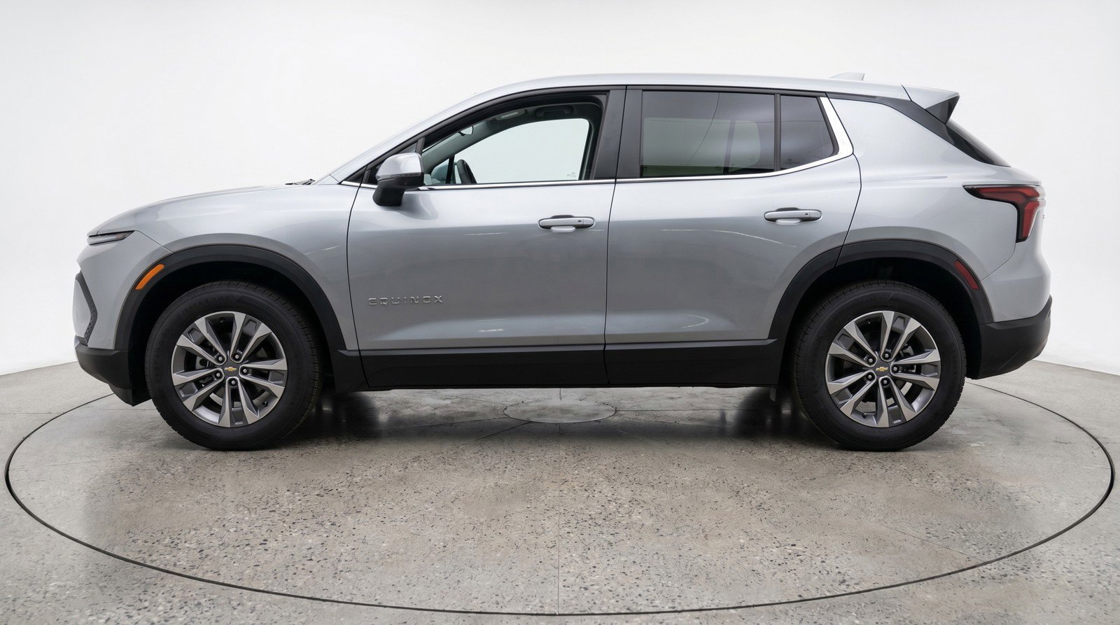 Used 2025 Chevrolet Equinox LT FWD image 5