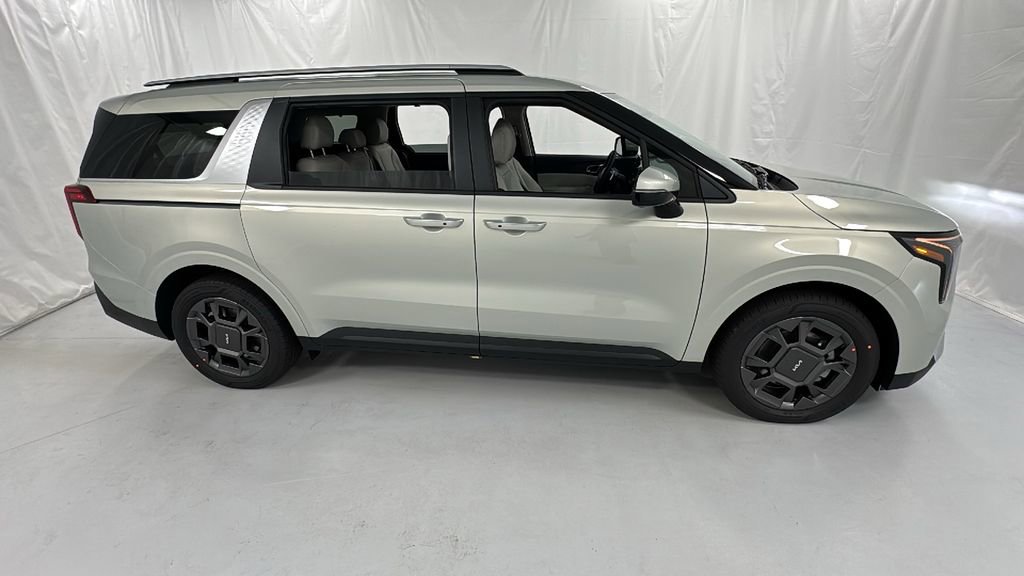 New 2026 Kia Carnival EX image 2