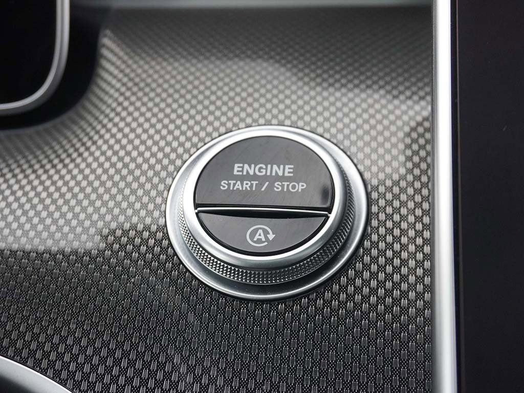 Used 2024 Mercedes-Benz CLE 300 4MATIC Coupe image 41